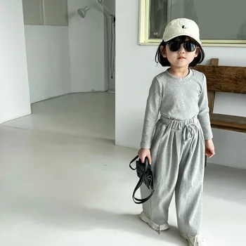 Детская одежда 2023, новый модный вязаный весенний корейский свитер в стиле ретро для девочек, трикотажные брюки в простом стиле, повседневный комплект из двух предметов