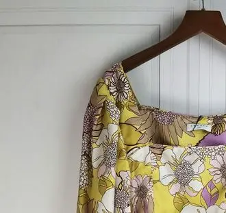 Женская летняя рубашка с пышными рукавами и принтом, элегантный офисный топ французского бренда женской одежды 2021, повседневная женская блузка с воротником в одно слово